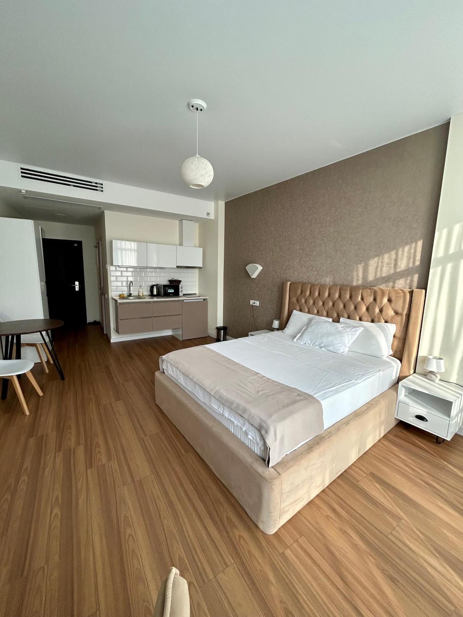 White Apartment باتومي المظهر الخارجي الصورة
