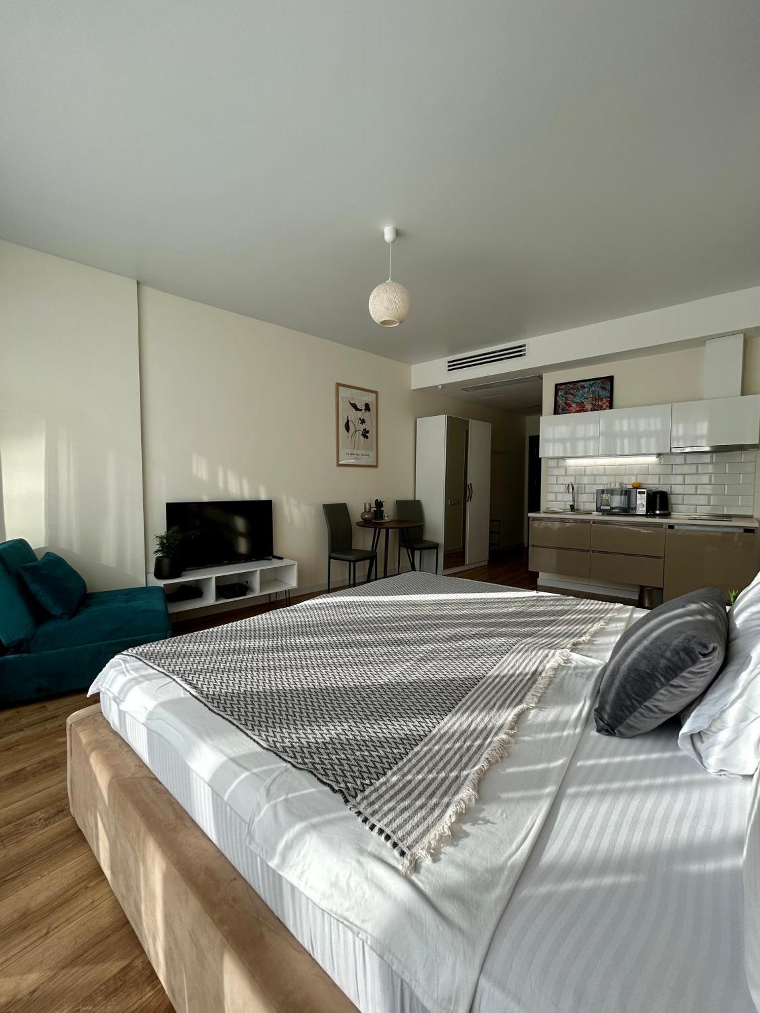 White Apartment باتومي المظهر الخارجي الصورة