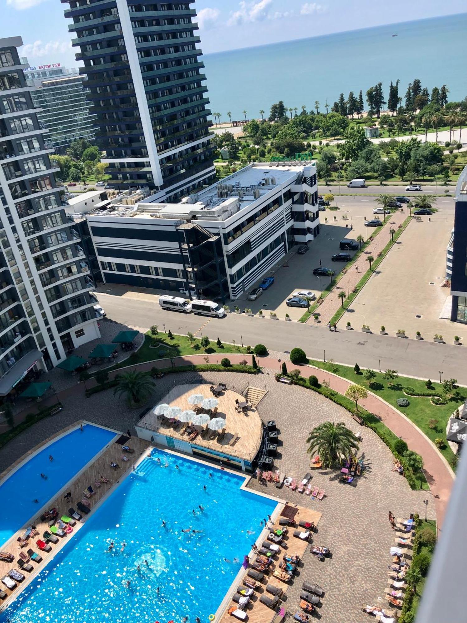 White Apartment باتومي المظهر الخارجي الصورة
