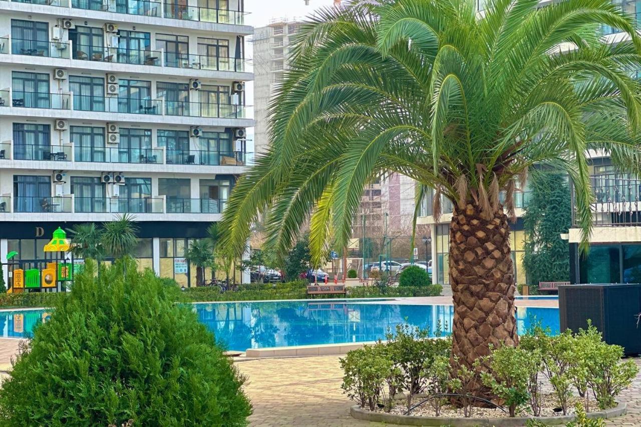 White Apartment باتومي المظهر الخارجي الصورة